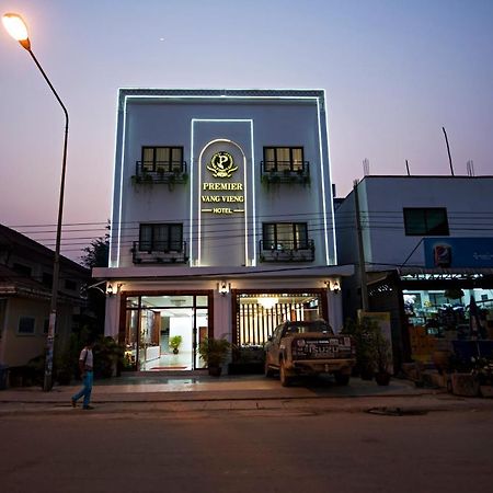 Premier Vang Vieng Hotel מראה חיצוני תמונה