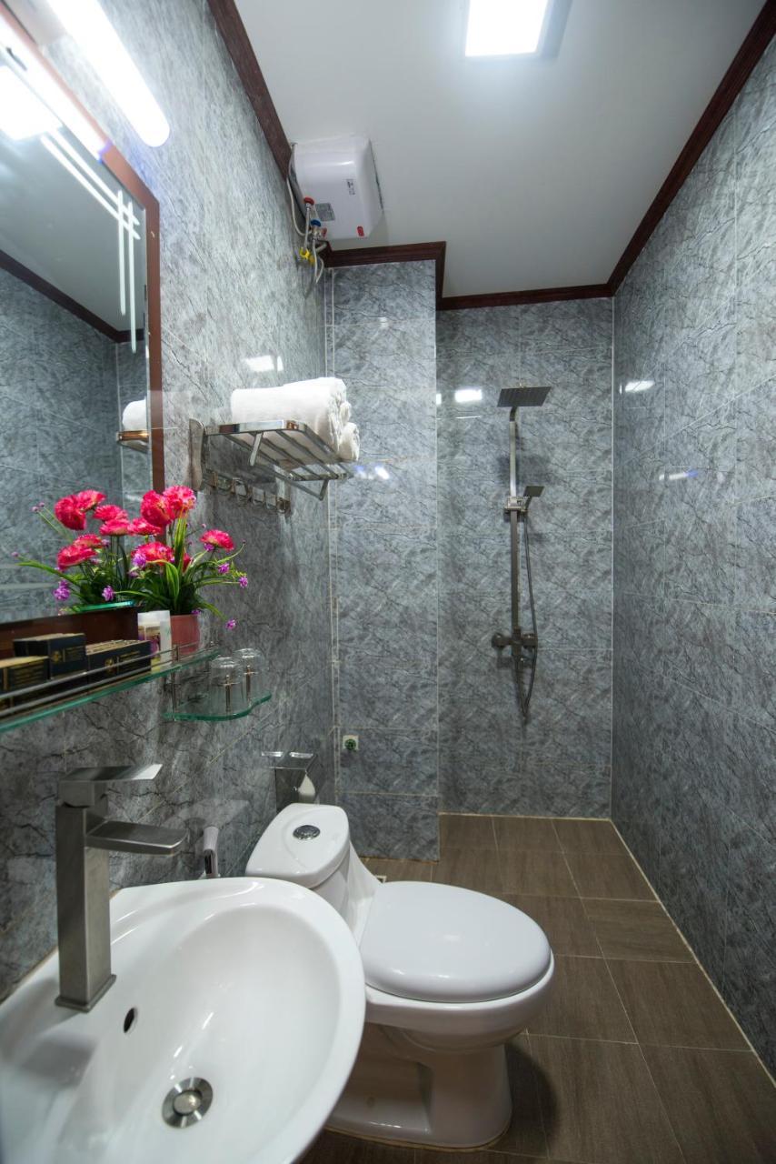 Premier Vang Vieng Hotel מראה חיצוני תמונה
