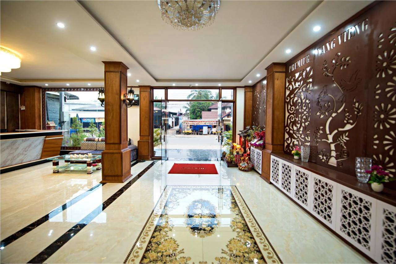 Premier Vang Vieng Hotel מראה חיצוני תמונה