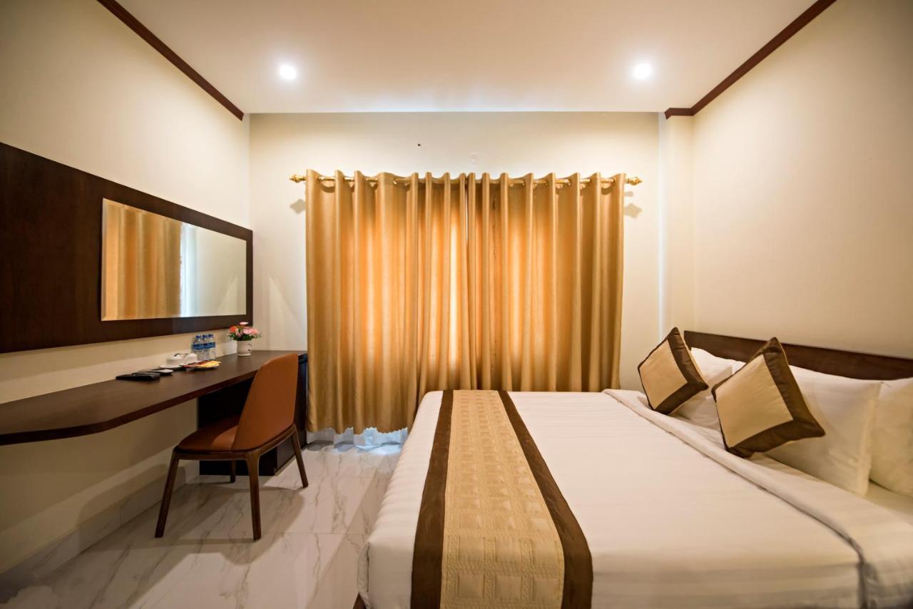 Premier Vang Vieng Hotel מראה חיצוני תמונה