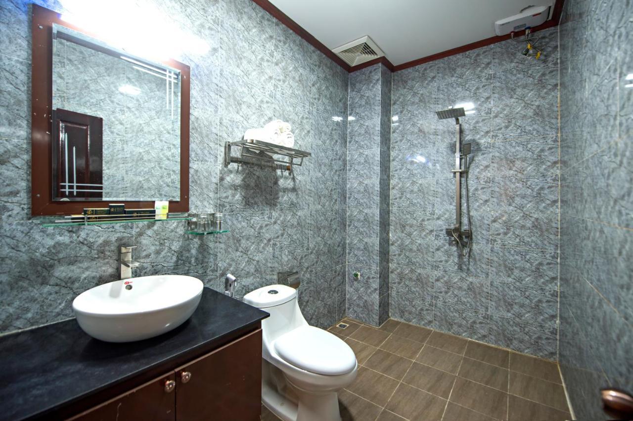 Premier Vang Vieng Hotel מראה חיצוני תמונה