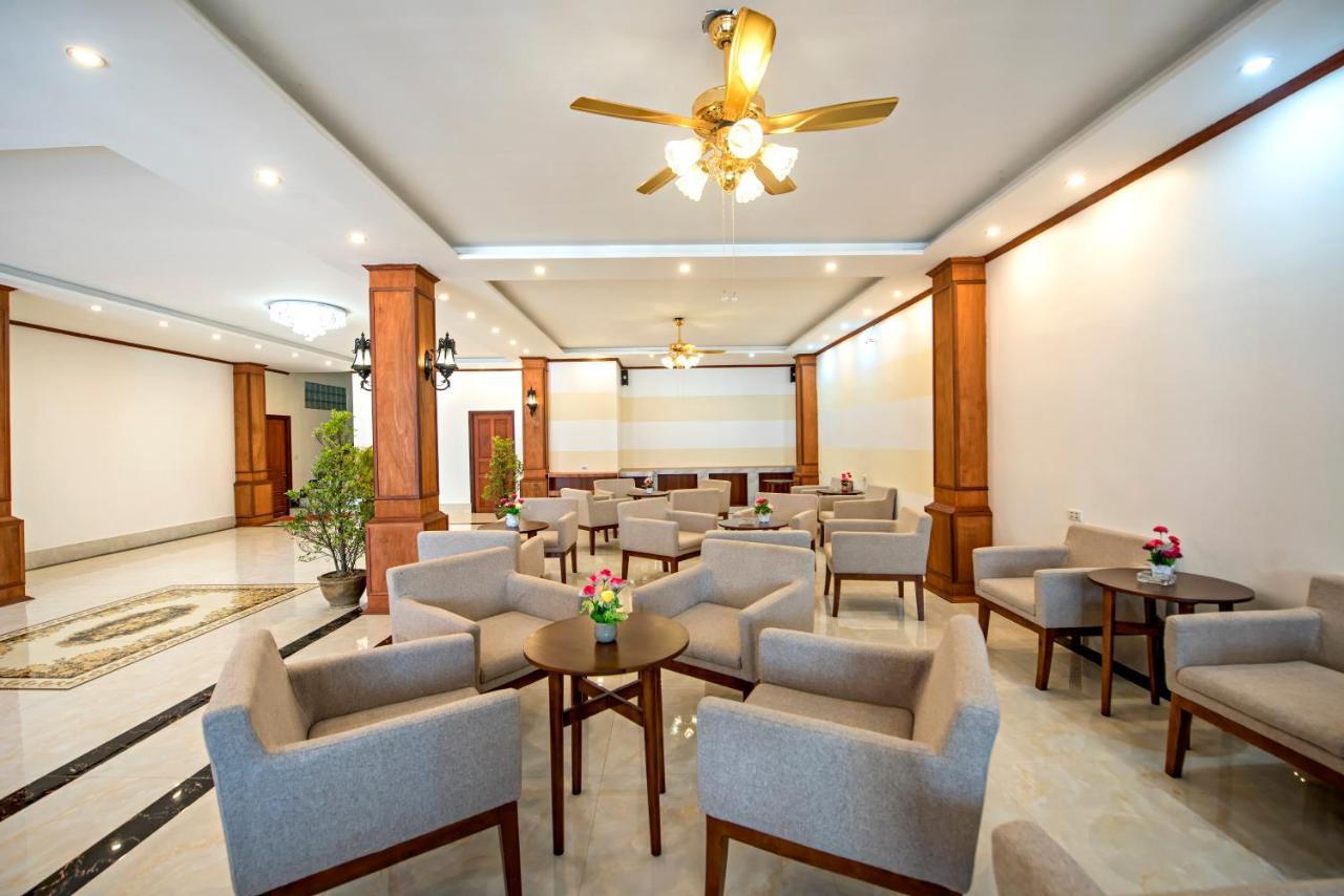 Premier Vang Vieng Hotel מראה חיצוני תמונה