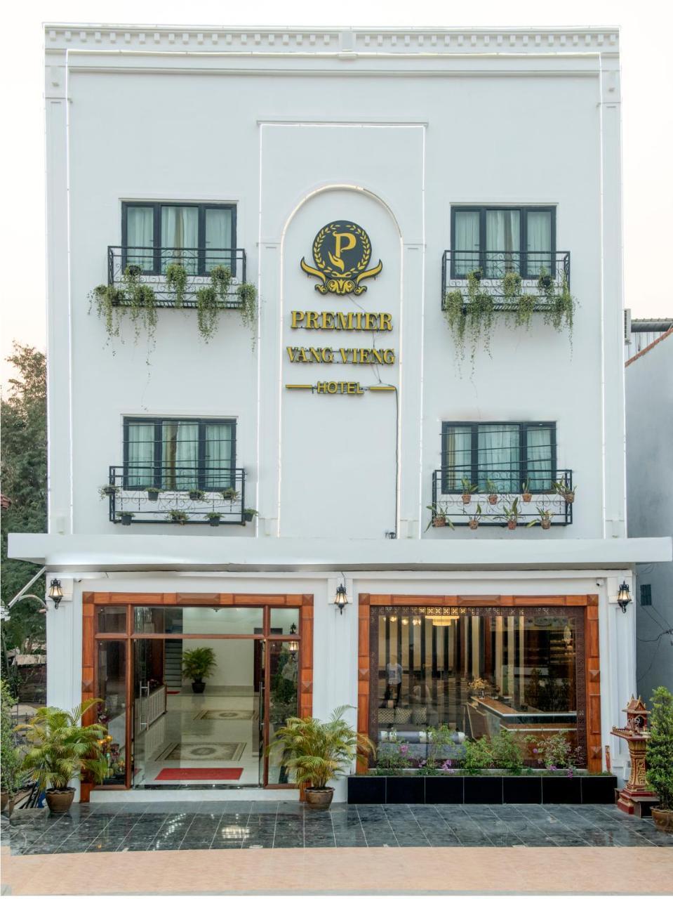 Premier Vang Vieng Hotel מראה חיצוני תמונה