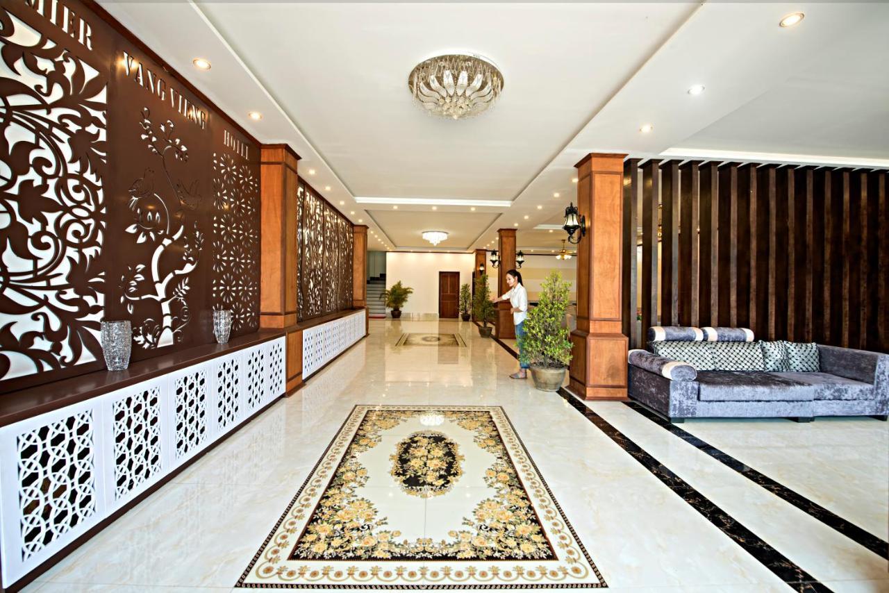 Premier Vang Vieng Hotel מראה חיצוני תמונה
