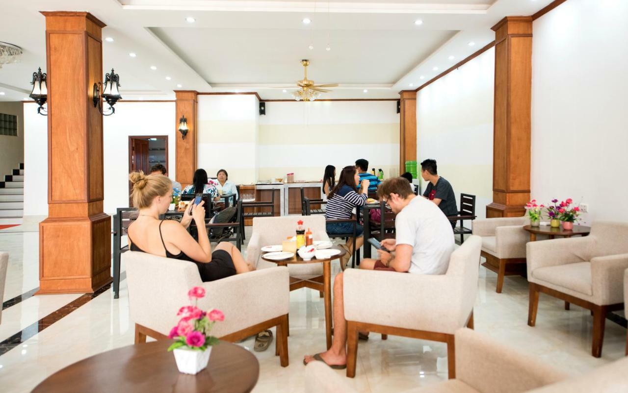 Premier Vang Vieng Hotel מראה חיצוני תמונה